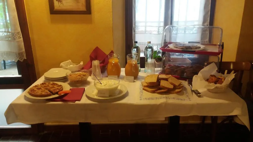Casa Vacanze Da Edo Aparthotel Civate