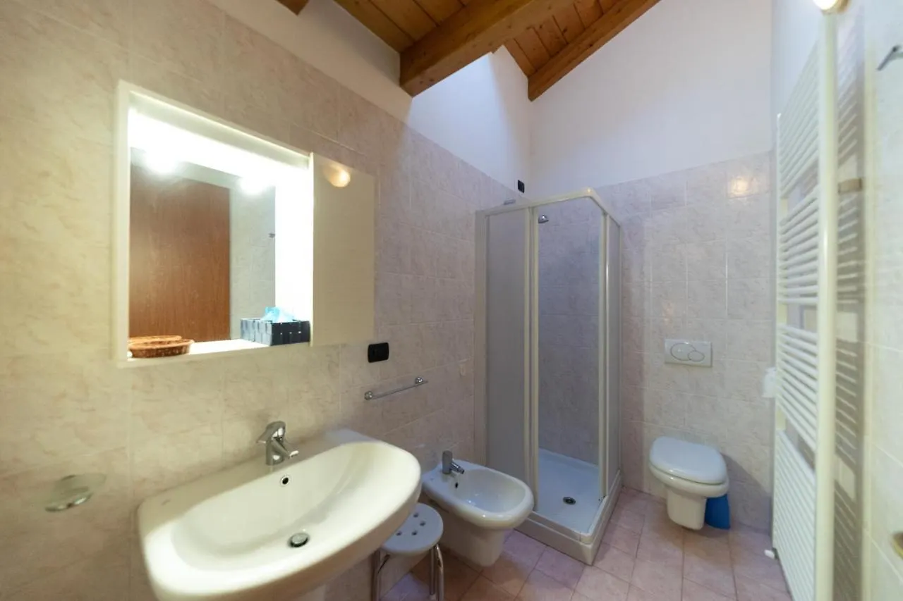 Casa Vacanze Da Edo Aparthotel Civate Itália