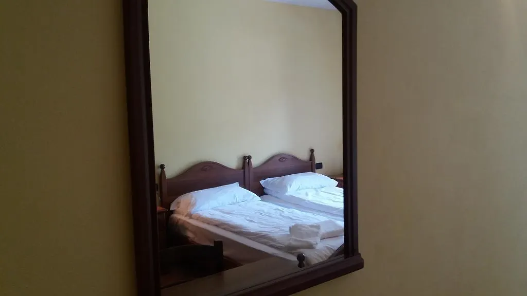 Casa Vacanze Da Edo Aparthotel Civate